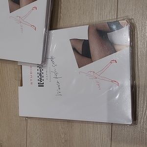 Wolford Fishnet Capri, Small, Honey/Black